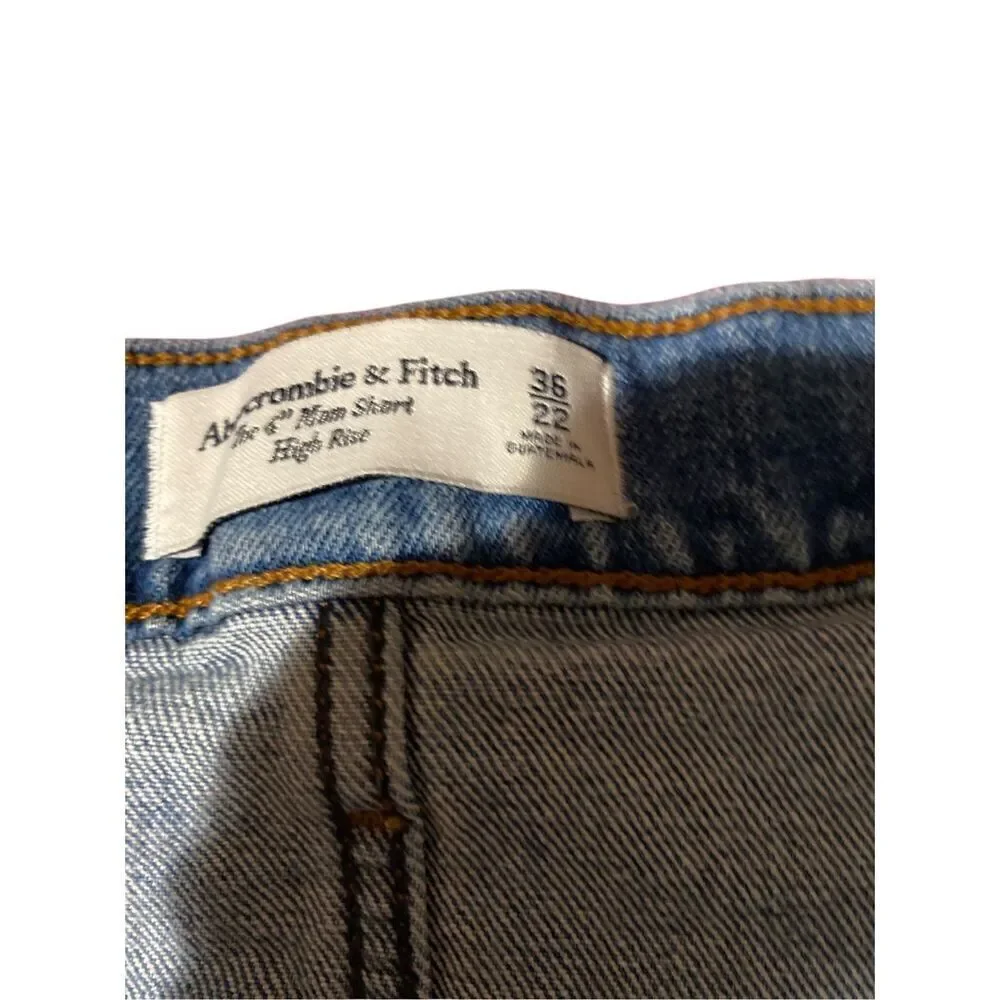 AmberCrombie & Fitch women’s the 4th mom high rise denim shorts S/48